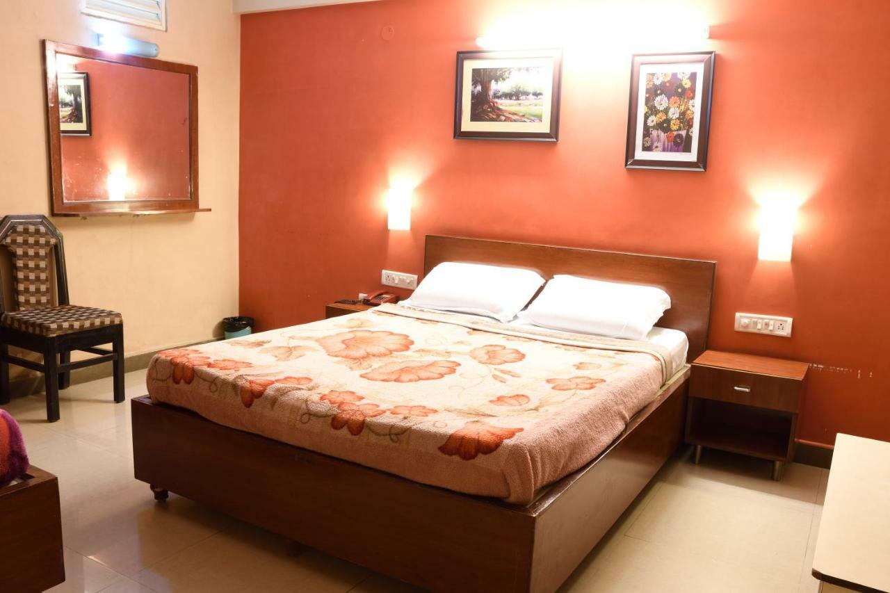 Hotel Ganesh Palace Mysore Extérieur photo